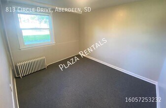 1101 N 1st St in Aberdeen, SD - Building Photo - Building Photo