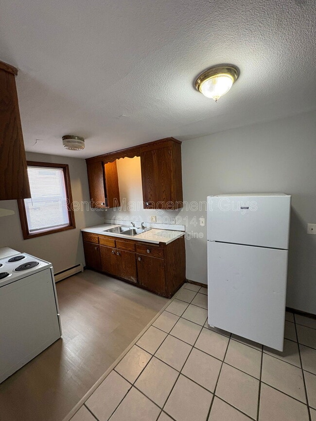 3841 N Thomas Ave in Minneapolis, MN - Building Photo - Building Photo