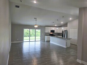 6014 Laura Ave N in Lehigh Acres, FL - Building Photo - Building Photo