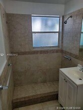 1000 7th St-Unit -4 in Miami Beach, FL - Building Photo - Building Photo