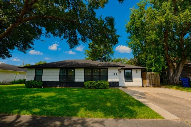 property at 114 S Ringgold St
