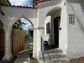 455 W Cowles St, Unit 0202 in Long Beach, CA - Building Photo