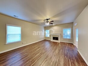 5177 Rosewood Pl in Fairburn, GA - Foto de edificio - Building Photo