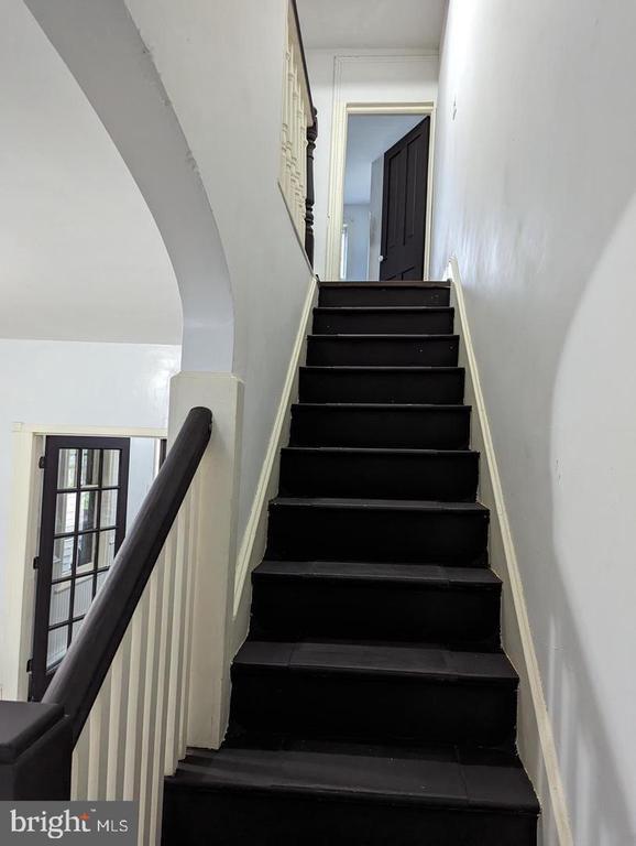 327 W Race St in Pottsville, PA - Building Photo - Building Photo