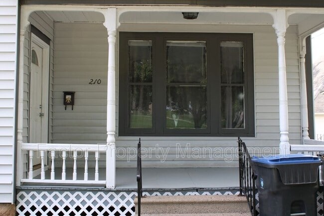 210 S 4th St in Mankato, MN - Building Photo - Building Photo