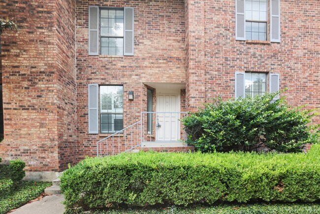 property at 5359 Fredericksburg Rd