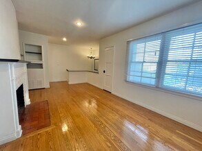 5435 Colfax Ave, Unit 5435 Colfax Ave in North Hollywood, CA - Building Photo - Building Photo