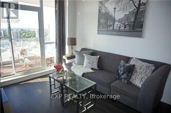 70-1870 Forest Manor Rd in Toronto, ON - Building Photo - Building Photo