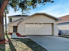 15419 Shoal Haven Pl in Ruskin, FL - Building Photo