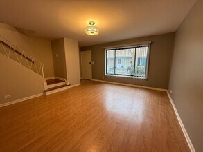 10021 Frontage Rd in Skokie, IL - Building Photo - Building Photo