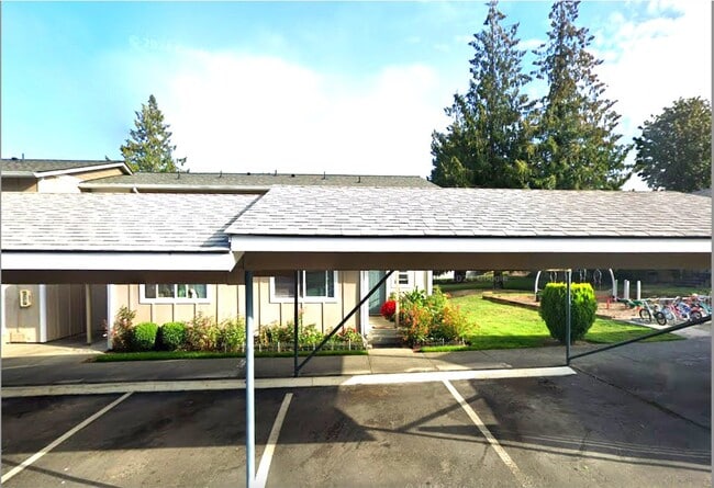 property at 2107 N Laventure Rd