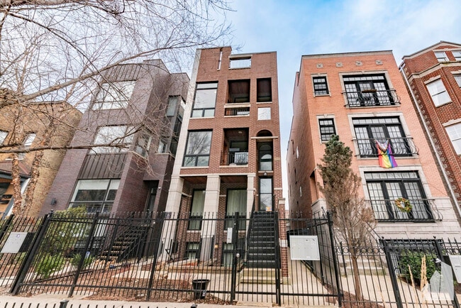 1133 W Addison St, Unit 1