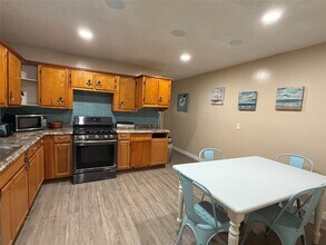 1114 39th St in Galveston, TX - Building Photo - Building Photo