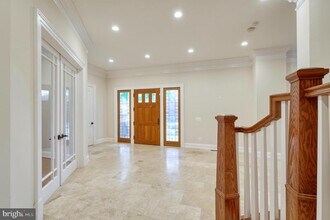 6506 Divine St in McLean, VA - Building Photo - Building Photo
