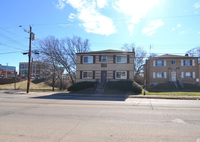 2553 Williams Ave, Unit 2