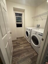 17087 Zion Dr in Santa Clarita, CA - Building Photo - Building Photo