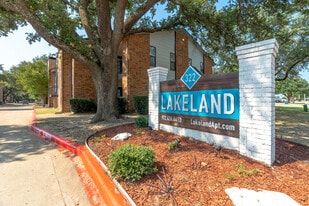 Lakeland Apartments in Lewisville, TX - Building Photo