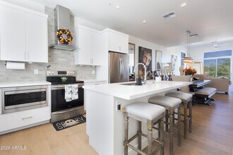 16510 N 92nd St in Scottsdale, AZ - Building Photo - Building Photo