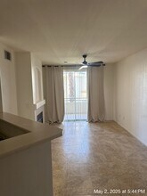 7119 N Durango Dr in Las Vegas, NV - Building Photo - Building Photo