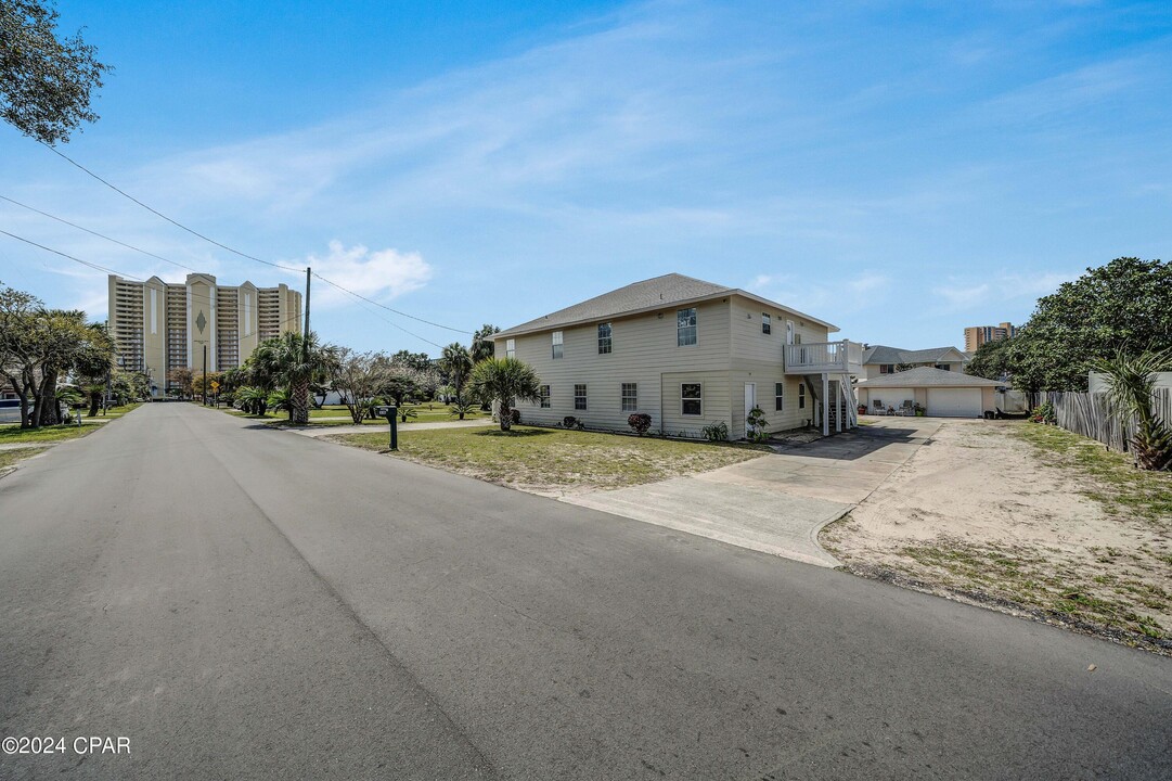 318 Sundial St in Panama City Beach, FL - Building Photo