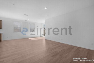 8222 Ocho Wy in Elk Grove, CA - Building Photo - Building Photo