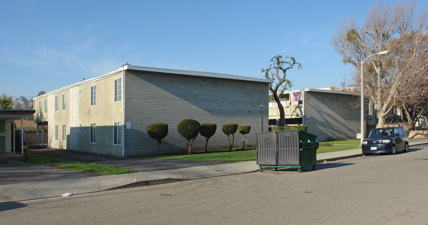 424 Anderwood Ct in Pomona, CA - Foto de edificio