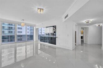 9559 Collins Ave in Surfside, FL - Building Photo - Building Photo