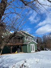 1732 Castleman Rd in Berryville, VA - Foto de edificio - Building Photo