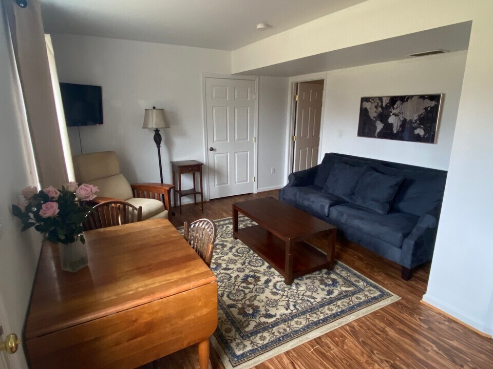 162 Stephens Loop, Unit Basement in Ruckersville, VA - Foto de edificio