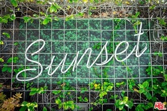 1480 Vine St in Los Angeles, CA - Building Photo - Building Photo