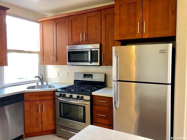 744 Clementina St in San Francisco, CA - Building Photo - Building Photo