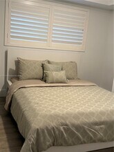 3231 Salzedo St in Coral Gables, FL - Foto de edificio - Building Photo
