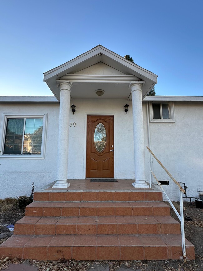 5939 Riverton Ave in North Hollywood, CA - Building Photo - Building Photo