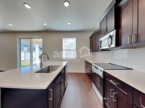 1432 N Garnet Creek Ave in Star, ID - Building Photo - Building Photo