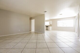7143 Gama Ct in North Port, FL - Building Photo - Building Photo