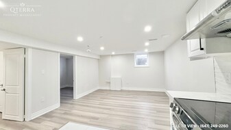 2-2 Burrells Rd in Ajax, ON - Building Photo
