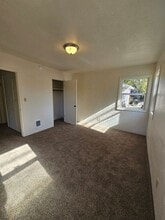 1-854 1/2 W Stewart Ave in Medford, OR - Building Photo - Building Photo