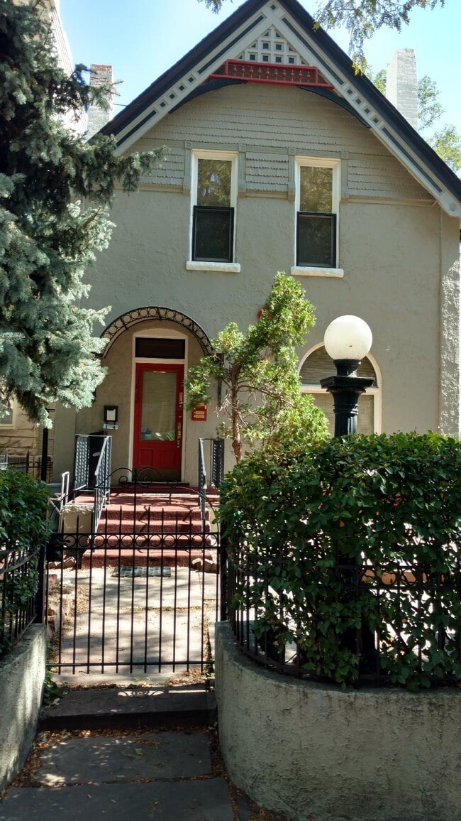 property at 1612 N Pennsylvania St