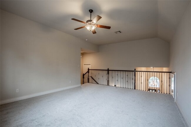 property at 111 Pinnacle Ridge Ct