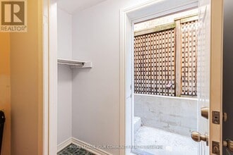 19 Boyes Ct in Ajax, ON - Building Photo - Building Photo