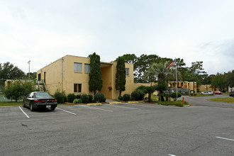 Aztec Villa Apartments in Panama City, FL - Foto de edificio - Building Photo