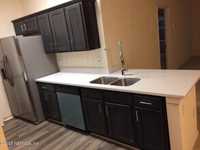 4958 Key Lime Dr in Jacksonville, FL - Building Photo - Building Photo