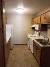 1217 4th Ave S in St. Cloud, MN - Building Photo - Building Photo
