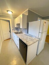 19 Porter St, Unit 2 in Somerville, MA - Building Photo - Building Photo