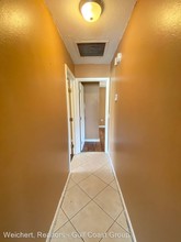 1232 SE 8th St in Cape Coral, FL - Foto de edificio - Building Photo