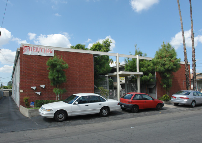 Vista Palms in San Gabriel, CA - Building Photo - Building Photo