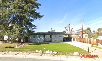 412 Balsam Ave in Bakersfield, CA - Building Photo