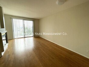 555 Maine Ave in Long Beach, CA - Building Photo - Building Photo