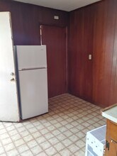 212 N 4th St, Unit (Front) in Rockford, IL - Building Photo - Building Photo