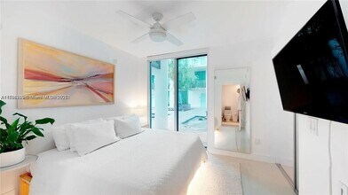 6000 Collins Ave, Unit 1240 in Miami Beach, FL - Building Photo - Building Photo